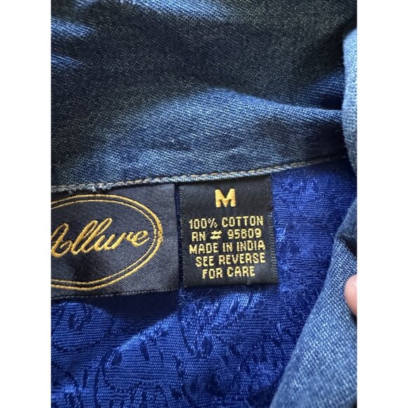 Allure Size Medium Women Blue Denim Button Up Embroidred Shirt Raw Hem Buttons - Picture 10 of 13